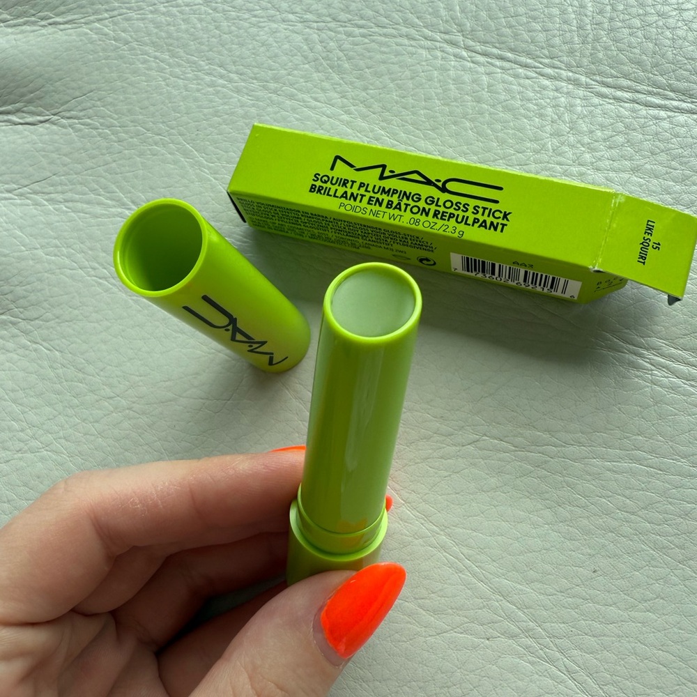 MAC SQUIRT PLUMPING GLOSS STICK in Like Squirt